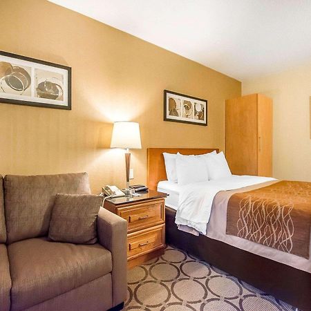 Comfort Inn Kirkland Lake Экстерьер фото