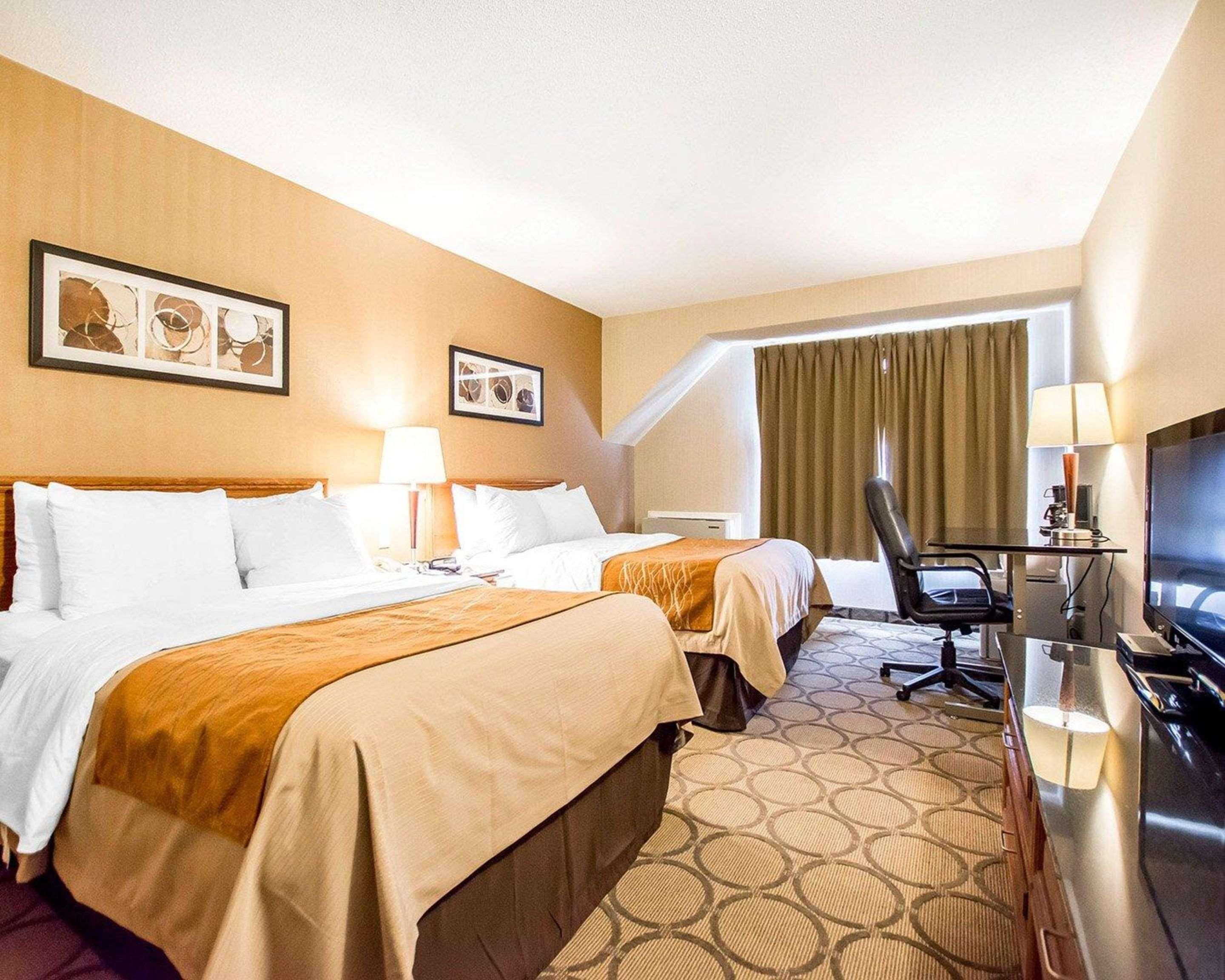 Comfort Inn Kirkland Lake Экстерьер фото