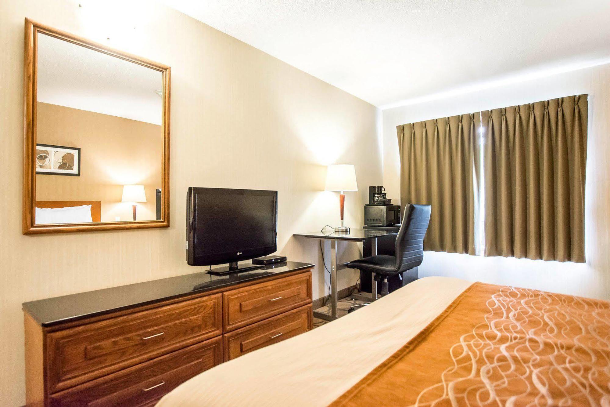 Comfort Inn Kirkland Lake Экстерьер фото
